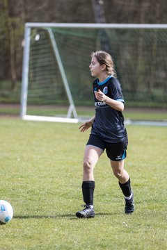 Bild 358 - wBJ VfL Pinneberg - Waldd�rfer SV : Ergebnis: 5:0